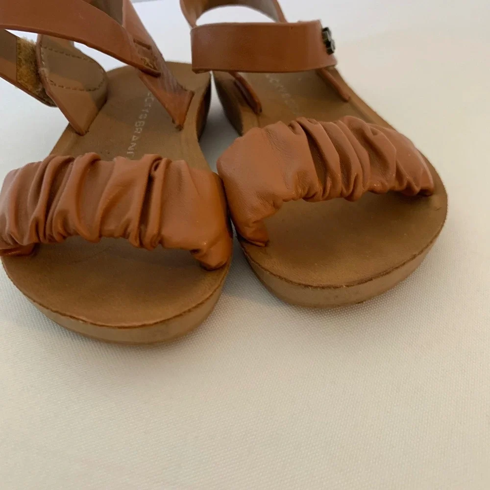 Lucky Brand Ruched Sandals Baby Size 5 Cognac Brown Coastal Resort Boho Chic